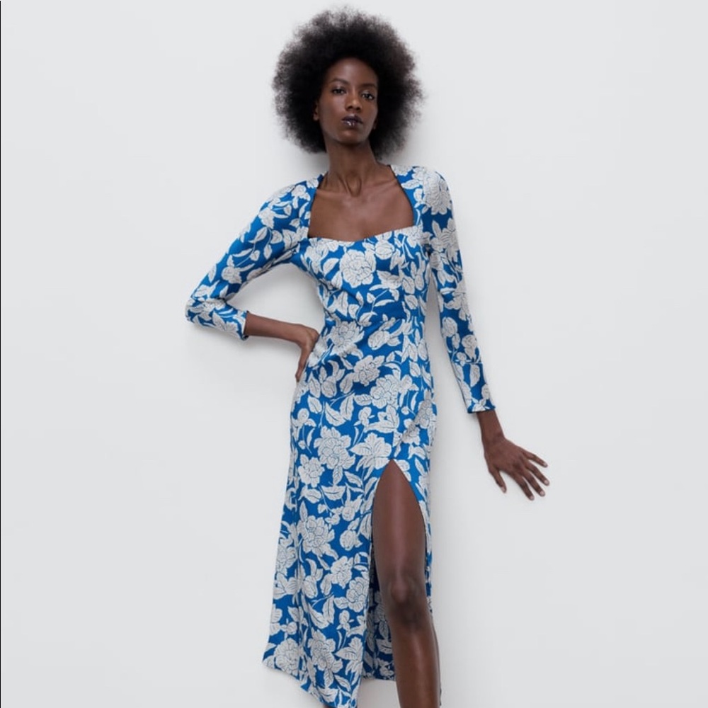 Beautiful SOLD OUT Zara dress!